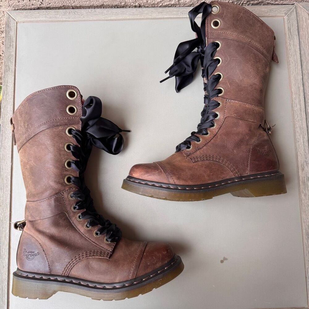 Dr. Martens Triumph Boots Womens Sz 8 Brown Pink Floral Foldover Tall Combat - Picture 7 of 15